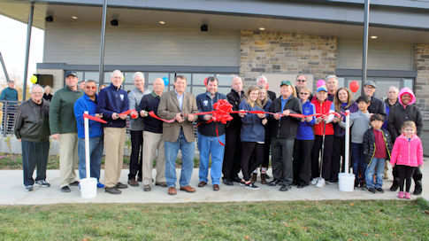 Ribbon-Cutting Marks Opening of New Burke Lake Golf Clubhouse