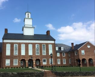 Image of the Fairfax County Historic Courthouse.