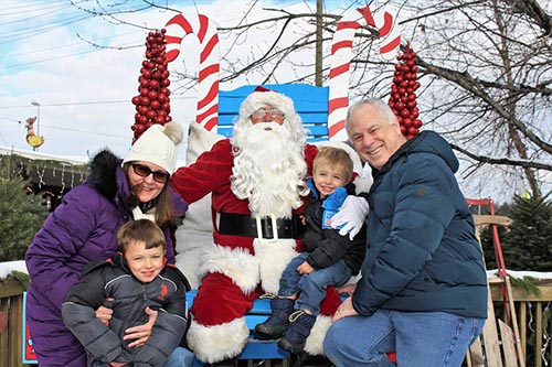 Shapiro family with Santa