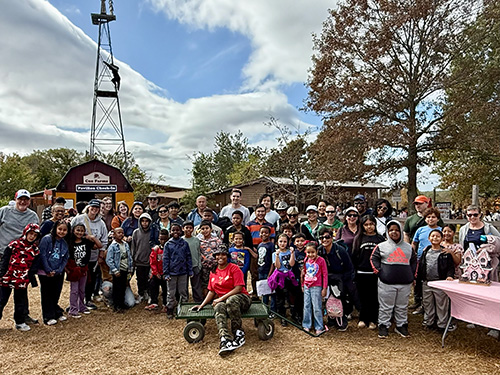 BeFriend-A-Child mentors and mentees at Cox Farms
