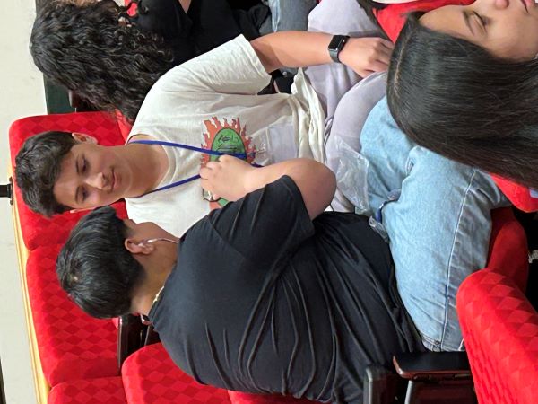 students try a stethoscope