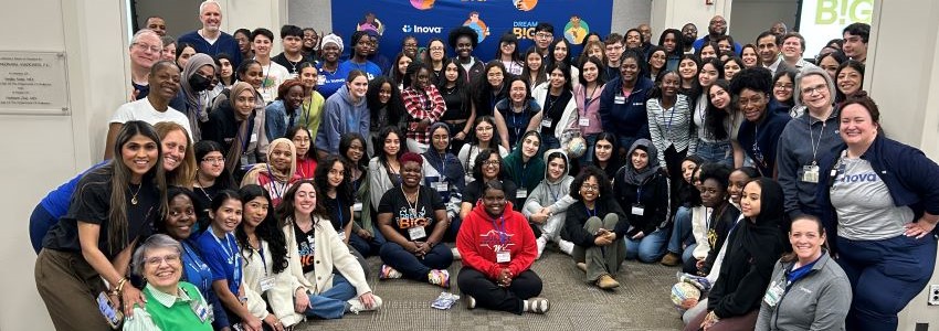 group photo PHYAP students and Inova staff