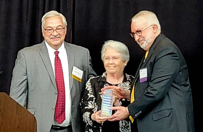 Tom Fleetwood Receives Katherine K. Hanley Award for Public Service