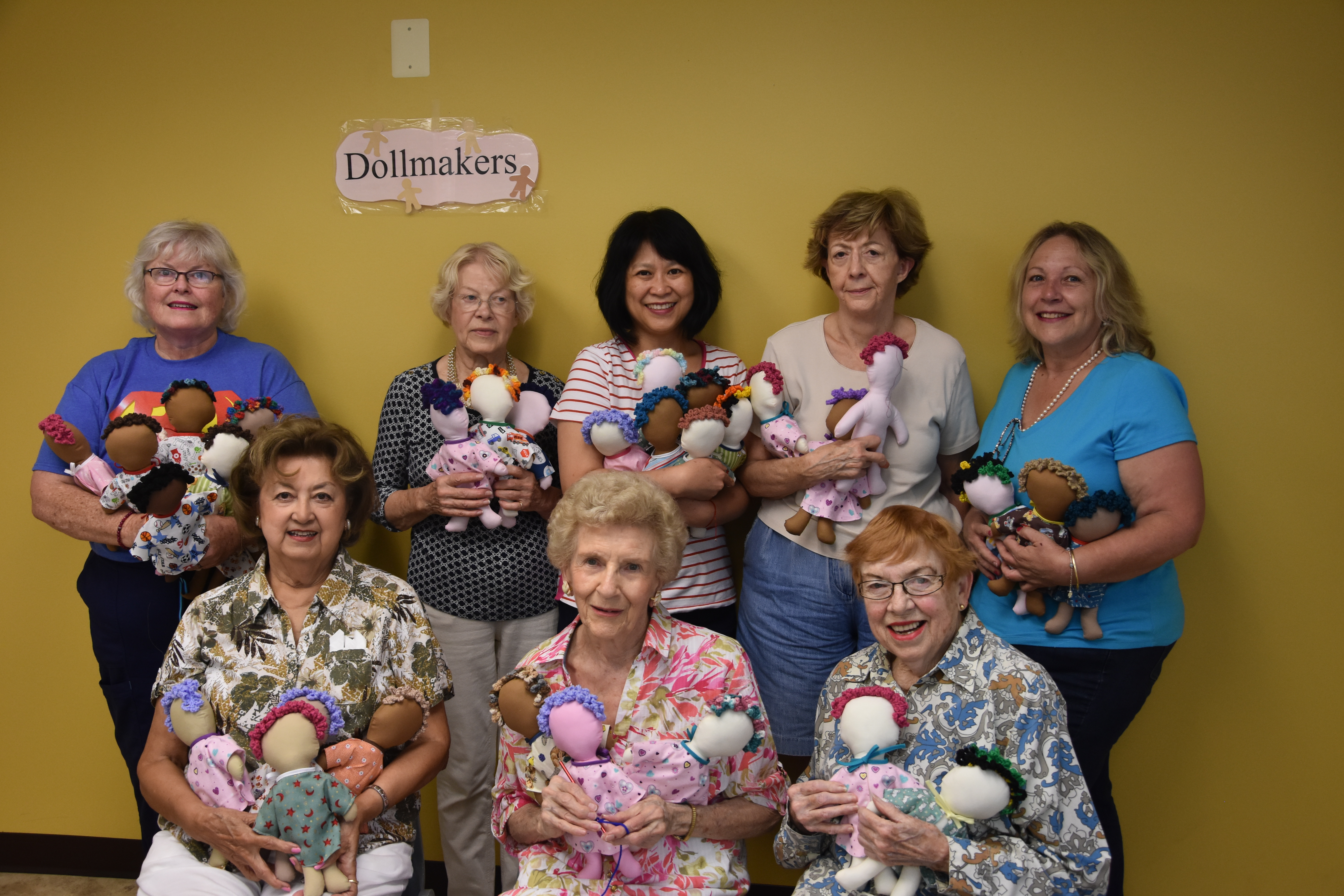 Loncolnia Dollmakers