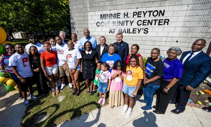 Minnie H. Peyton Community Center Renaming