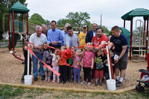 Ribbon Cut on New Playground at Alexandria’s Bucknell Manor Park 