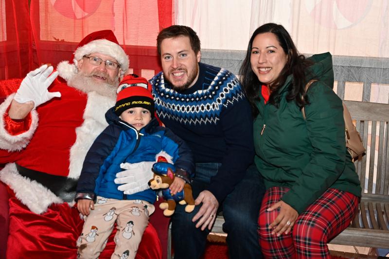 Join the Winter Wonderland at Burke Lake Park!