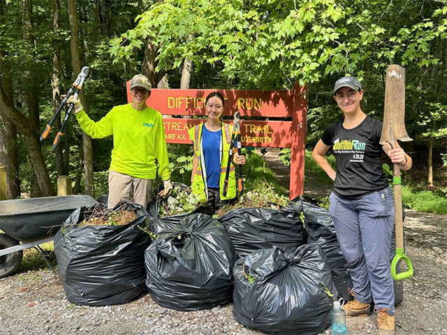 volunteers working for IMA