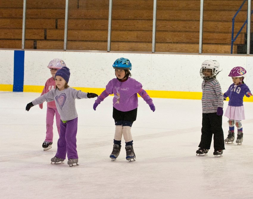 Chlidren skating and having fun