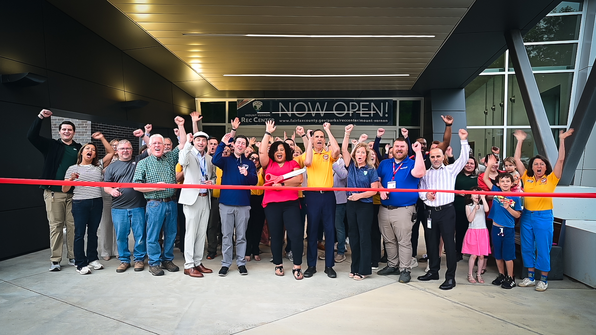 Mount Vernon Rec Center ribbon cutting