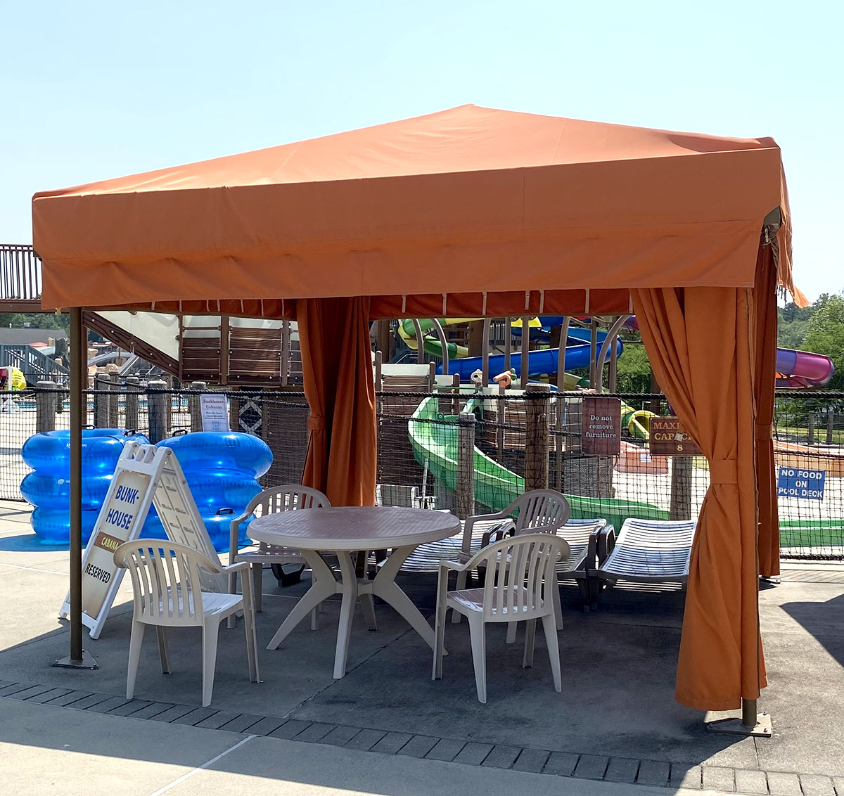 Bunkhouse Cabana