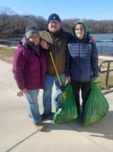 Volunteers Clean Up Lake Accotink Park on MLK Day of Service