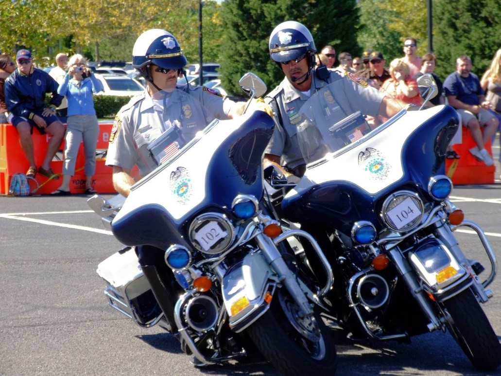 police ride on smyths