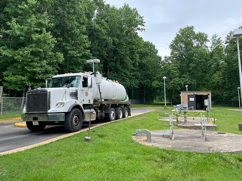 Septage hauler draining tank