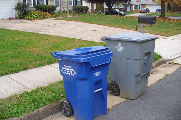 Trash and Recycle bins