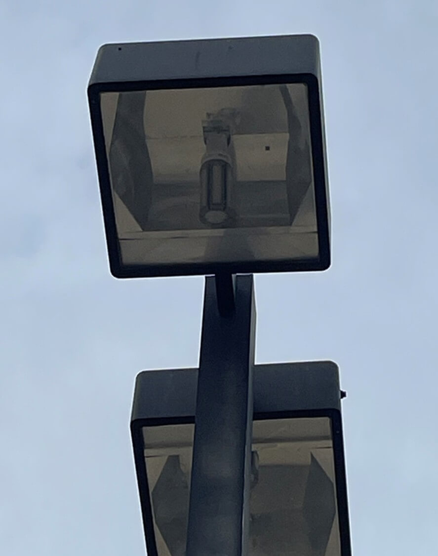 LED
